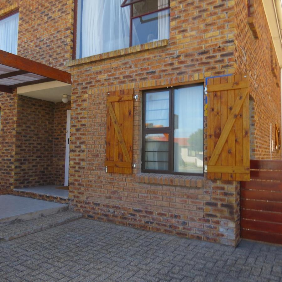Bergsig Accommodation Hermanus Bagian luar foto