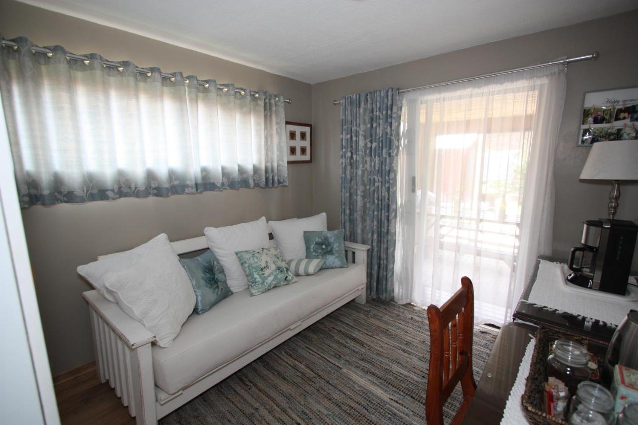 Bergsig Accommodation Hermanus Bagian luar foto