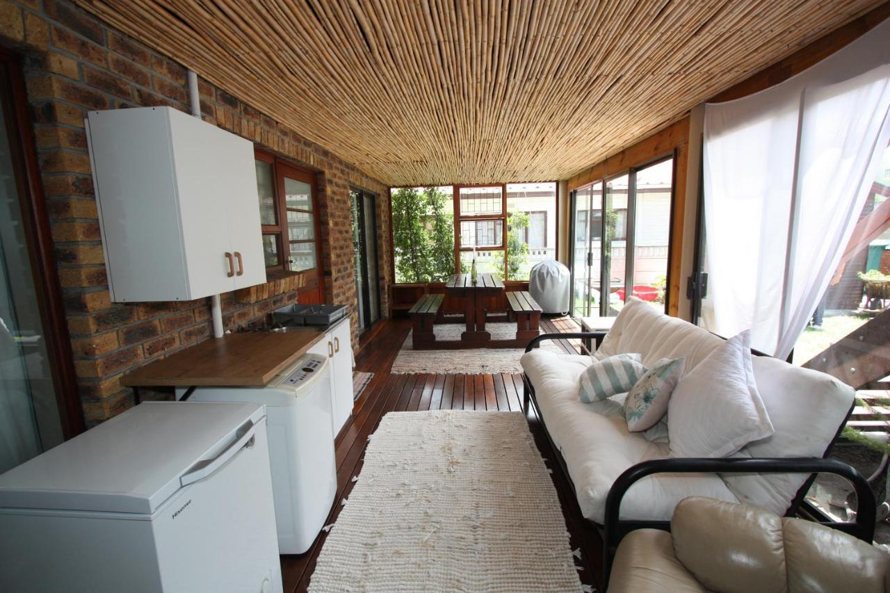 Bergsig Accommodation Hermanus Bagian luar foto